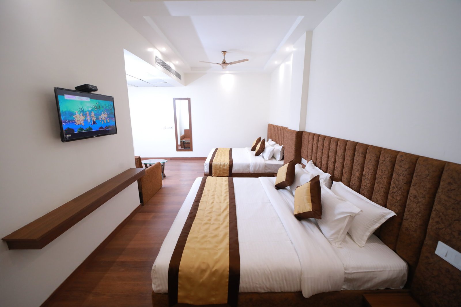 Suite room